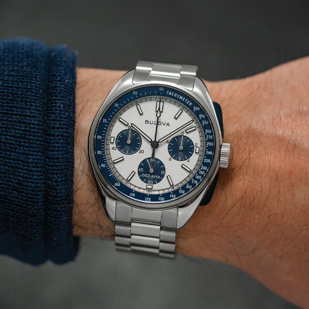 Lunar Pilot 43.5mm - Blue and Silver on Bracelet - Image 3