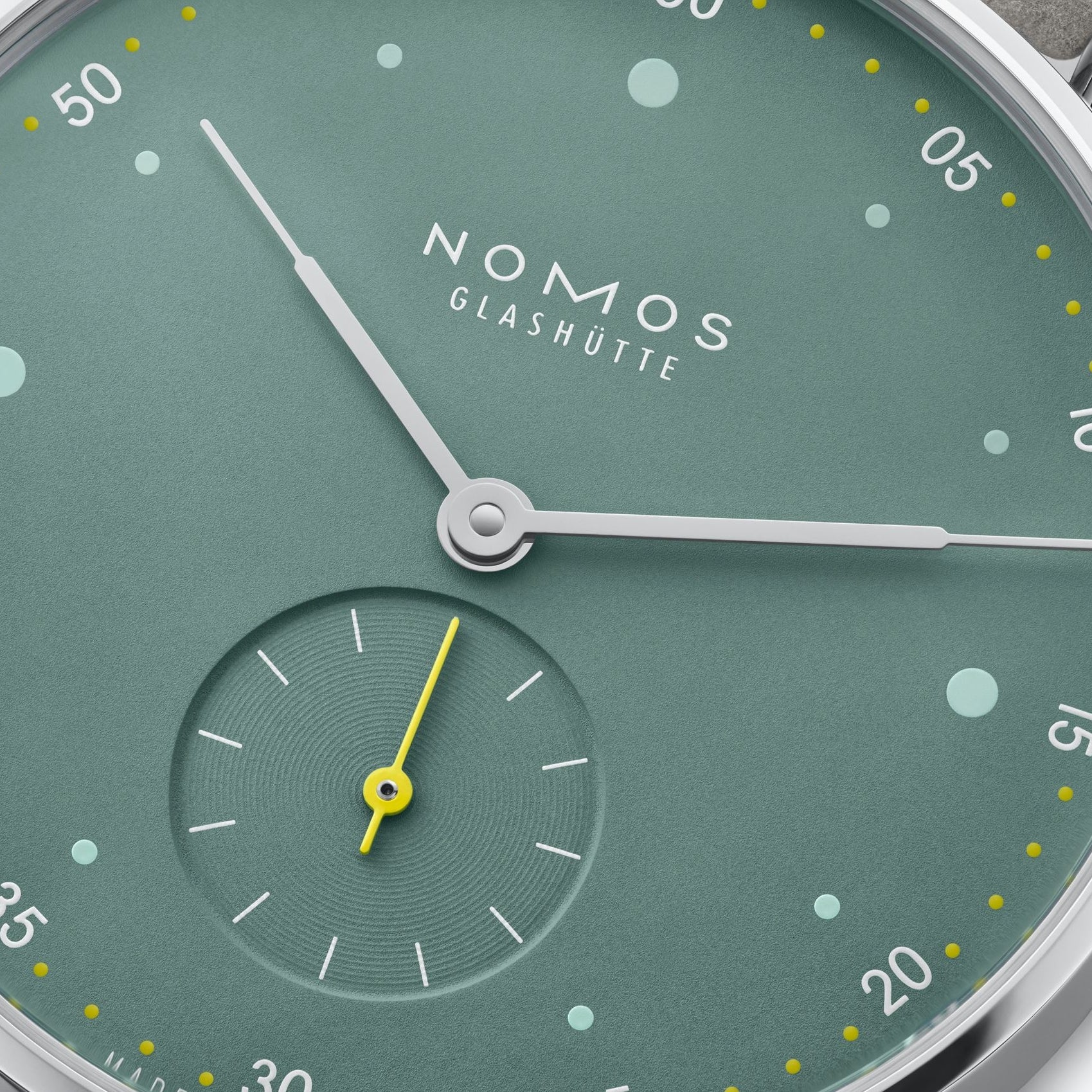 Metro Sapphire Back 33m - Sage on Strap - Image 4