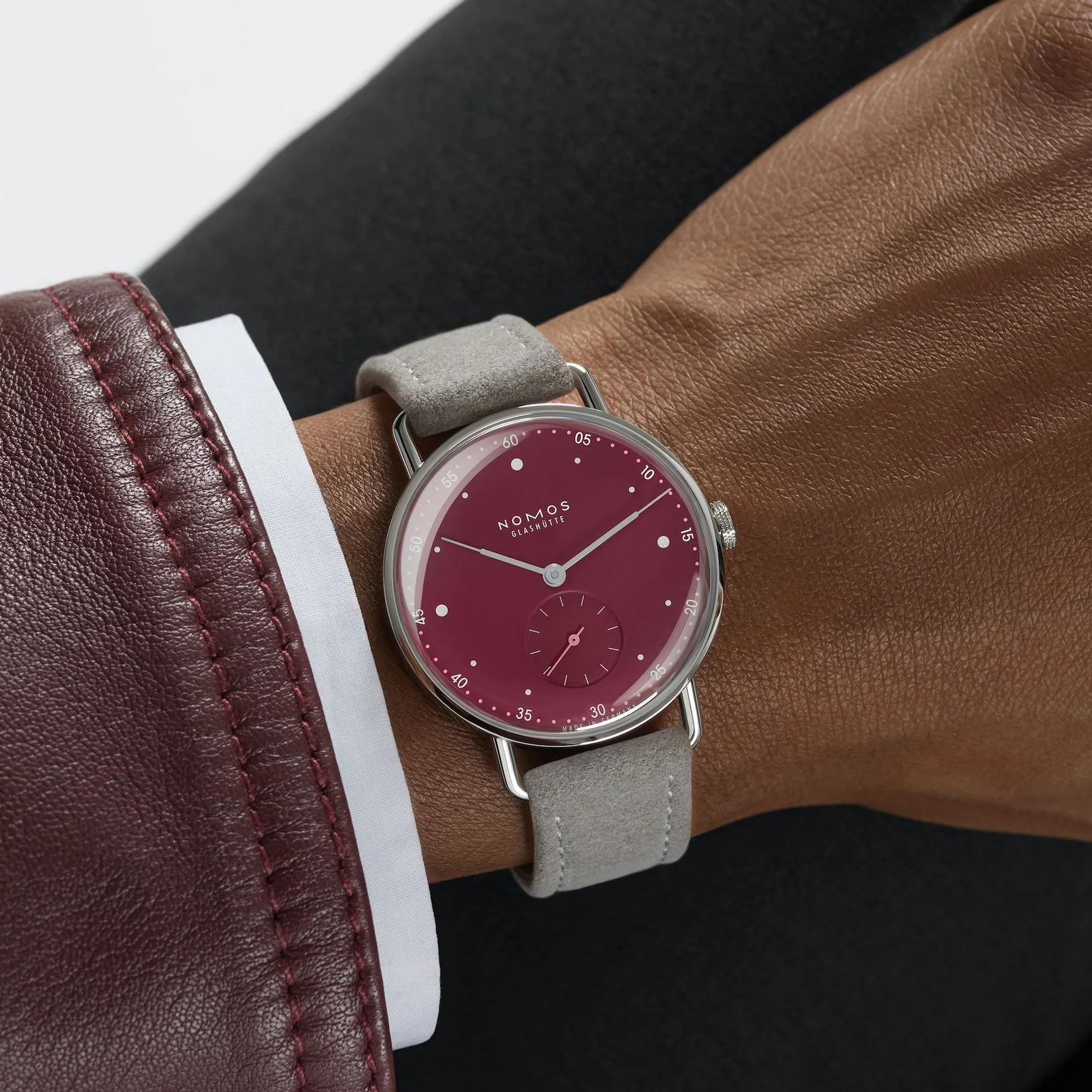 Metro 33mm - Muted Red on Strap - Image 3