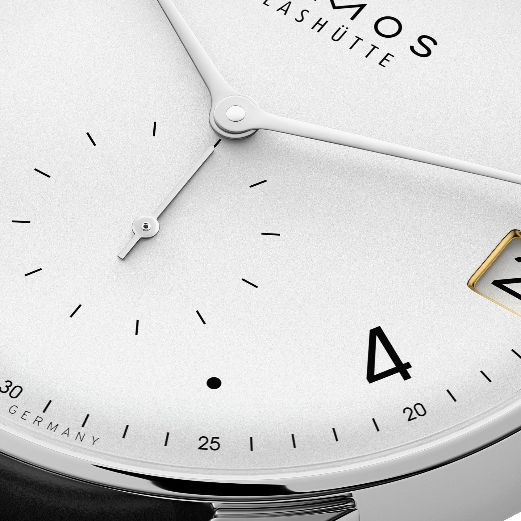 Minimatik Date 39mm - White Silver-Plated on Leather Strap - Image 4