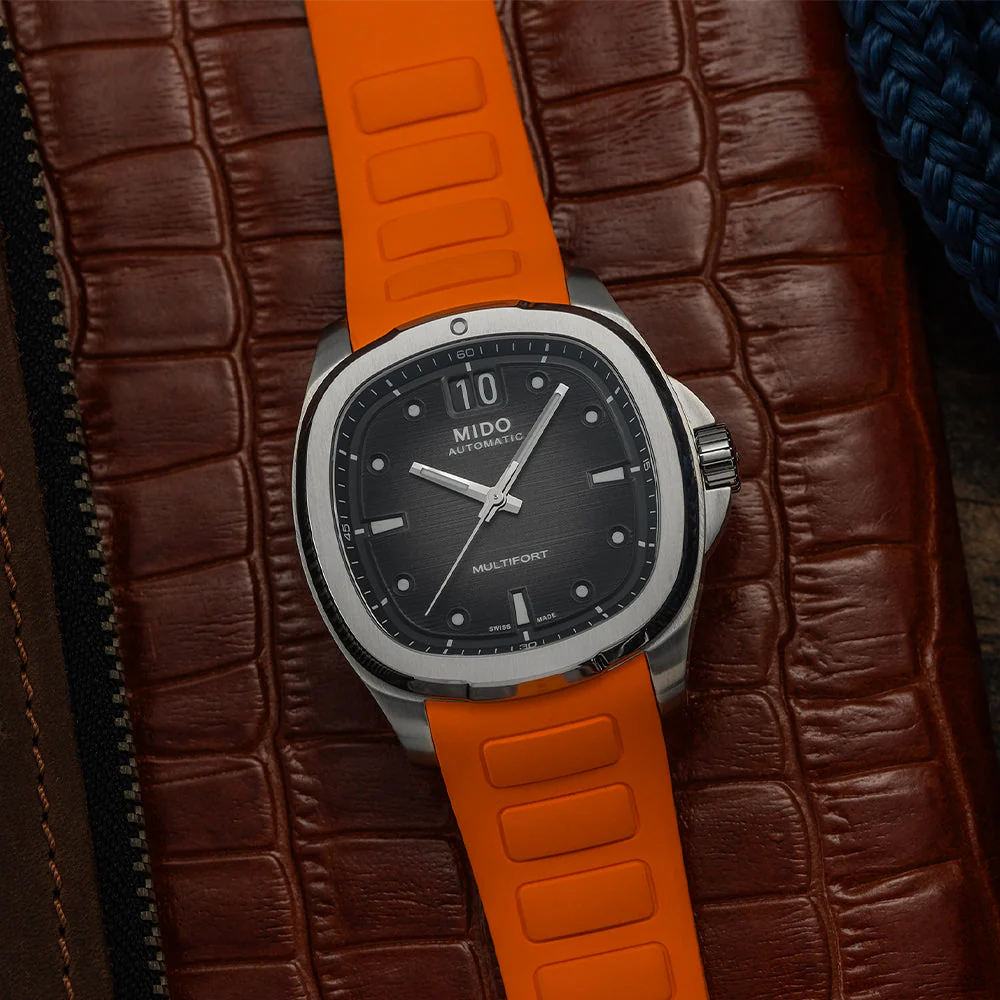 Multifort TV Big Date 40mm - Grey on Strap - Image 3