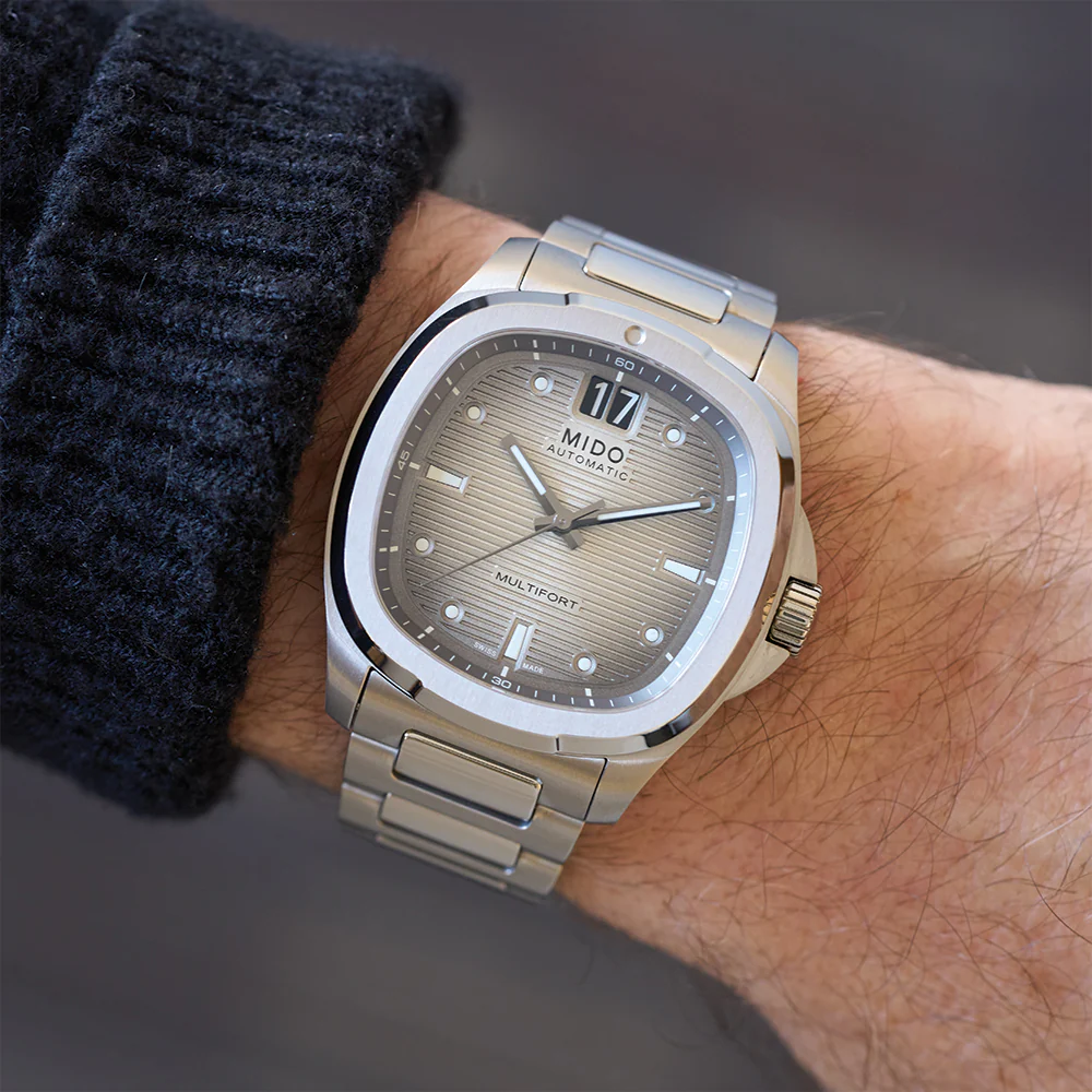 Multifort TV Big Date Titanium 40mm - Grey Gradient on Bracelet - Image 3