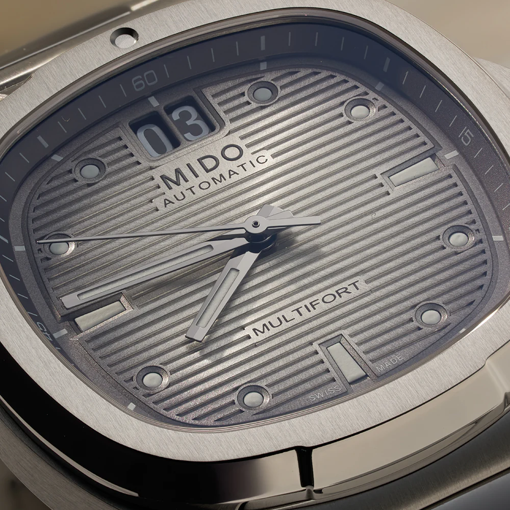 Multifort TV Big Date Titanium 40mm - Grey Gradient on Bracelet - Image 5