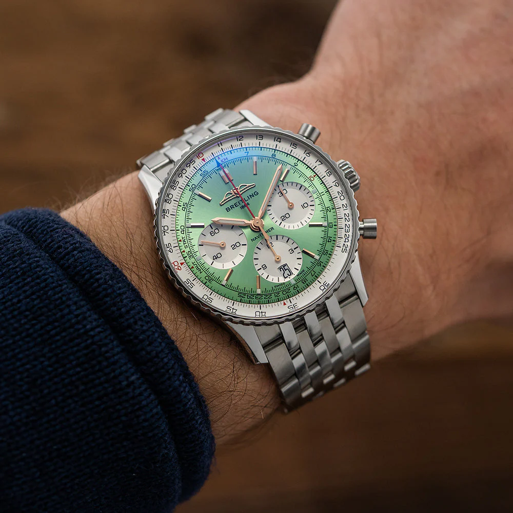 Navitimer B01 Chronograph 41mm - Mint Green on Leather Strap - Image 4