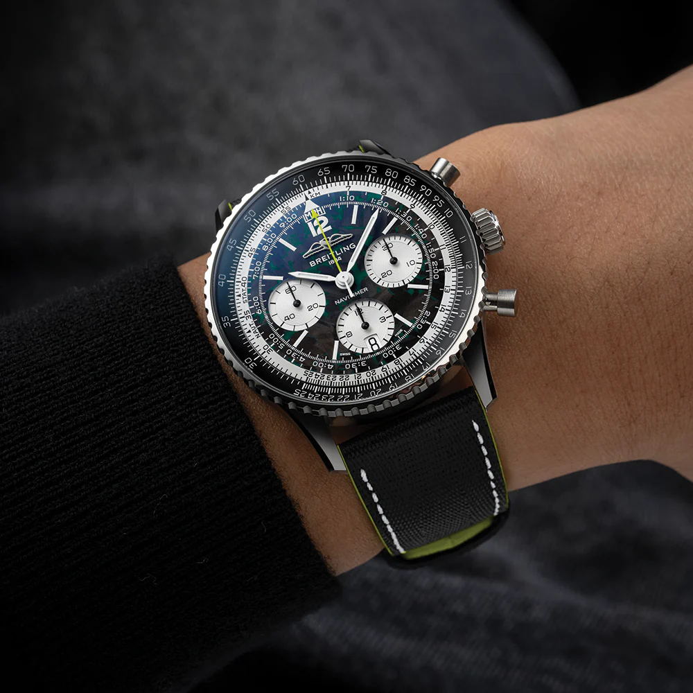Navitimer B01 Chronograph Aston Martin Aramco Formula One™ Team Limited Edition 43mm - Black on Leather Strap - Image 3
