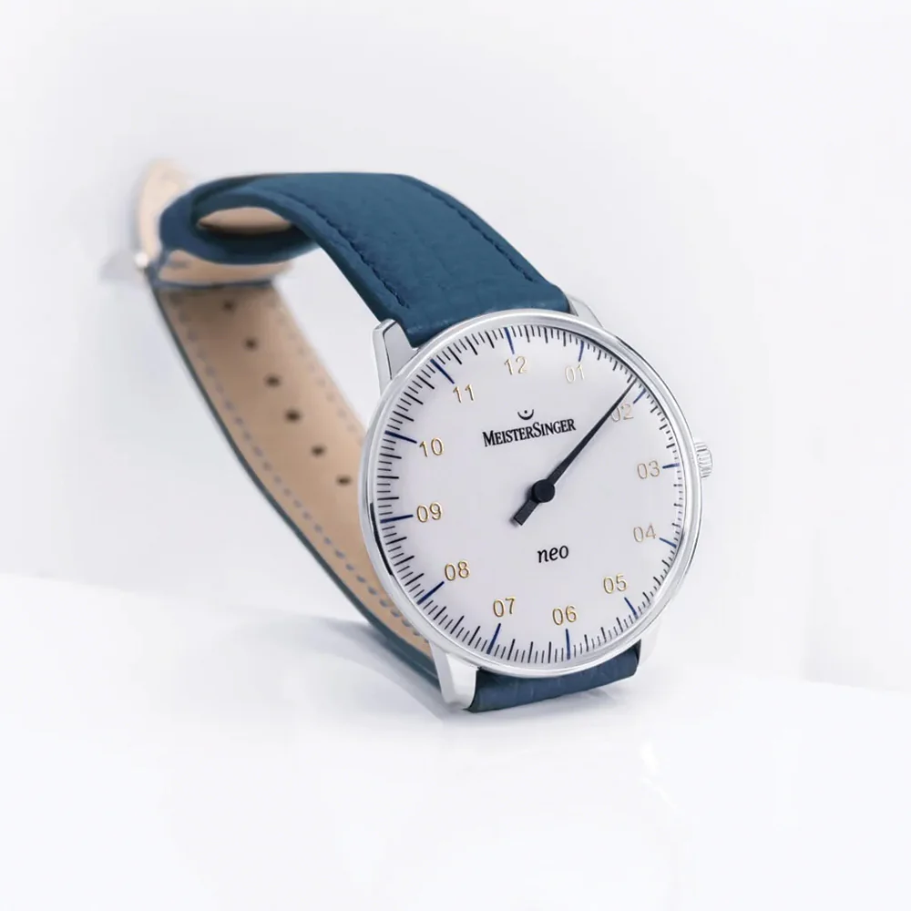 Neo Sapphire 36mm - White on Leather Strap - Image 2