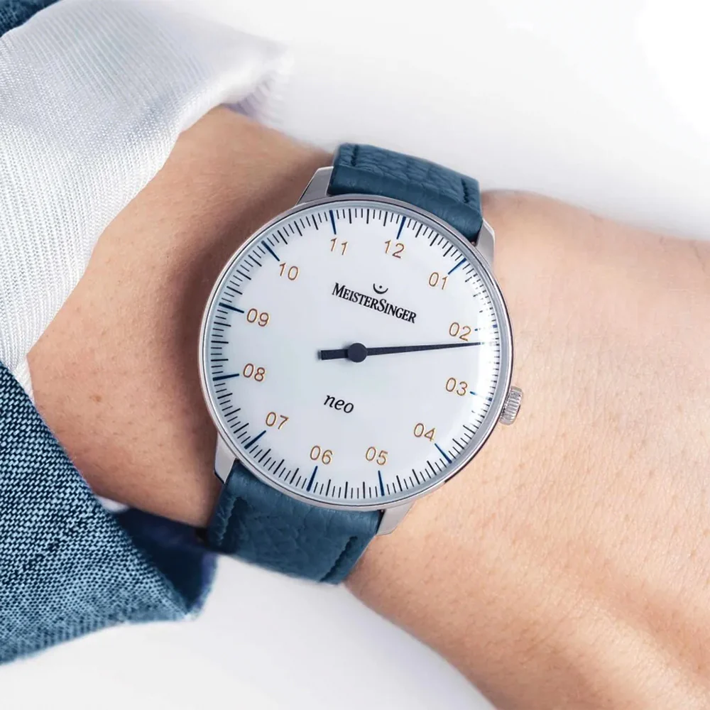 Neo Sapphire 36mm - White on Leather Strap - Image 3