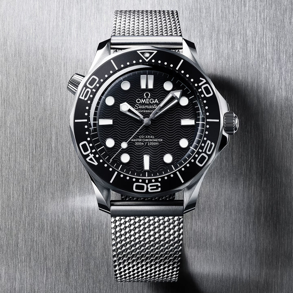 Seamaster Diver 300M Aluminum Bezel 42mm - Black on Bracelet - Image 2