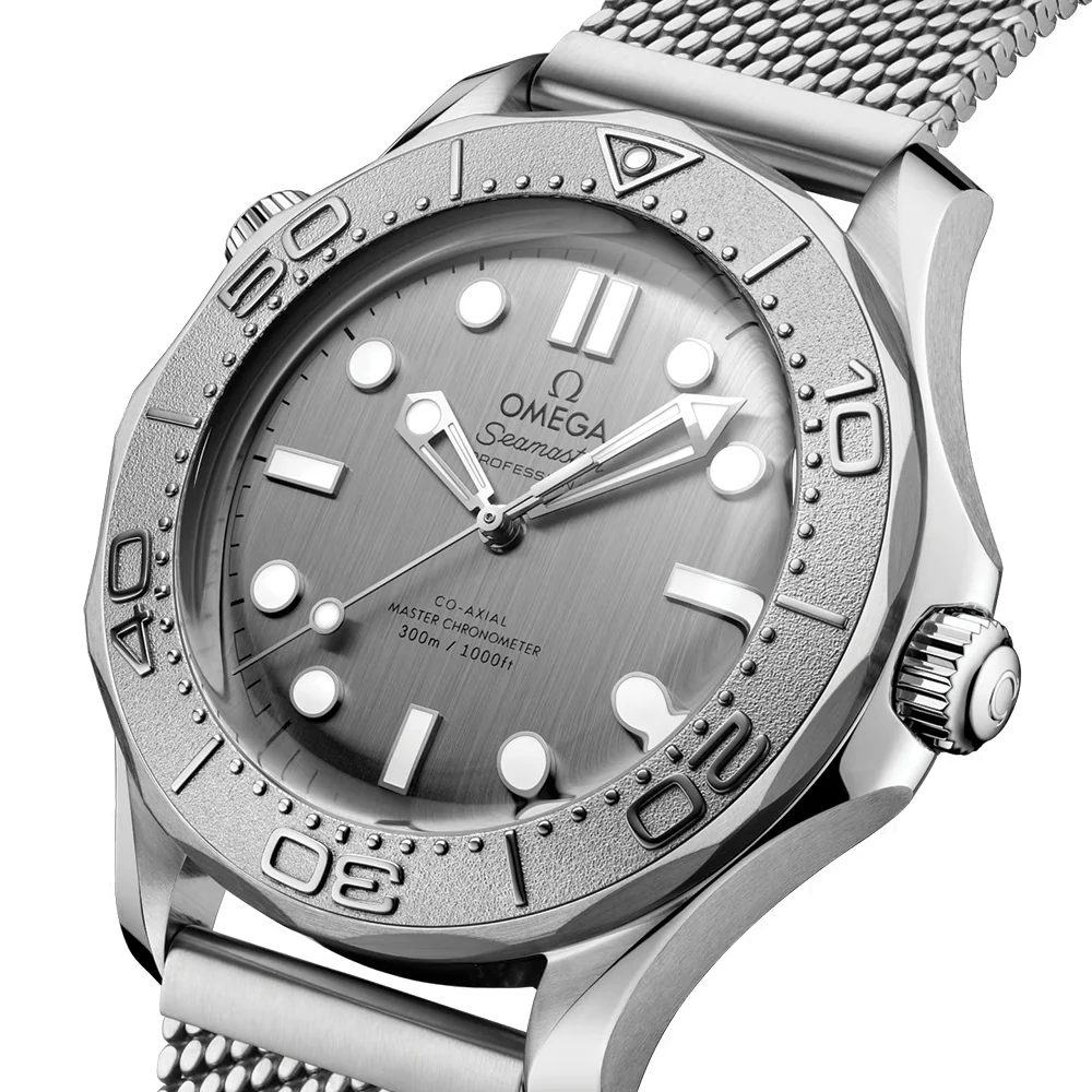 Seamaster Diver 300M Titanium Bezel 42mm - Grey on Bracelet - Image 3