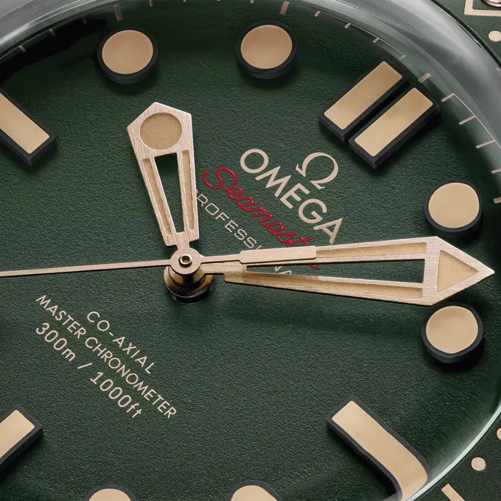 Seamaster Diver 300M Titanium and Bronze Gold 42mm - Green on Bracelet - Image 4
