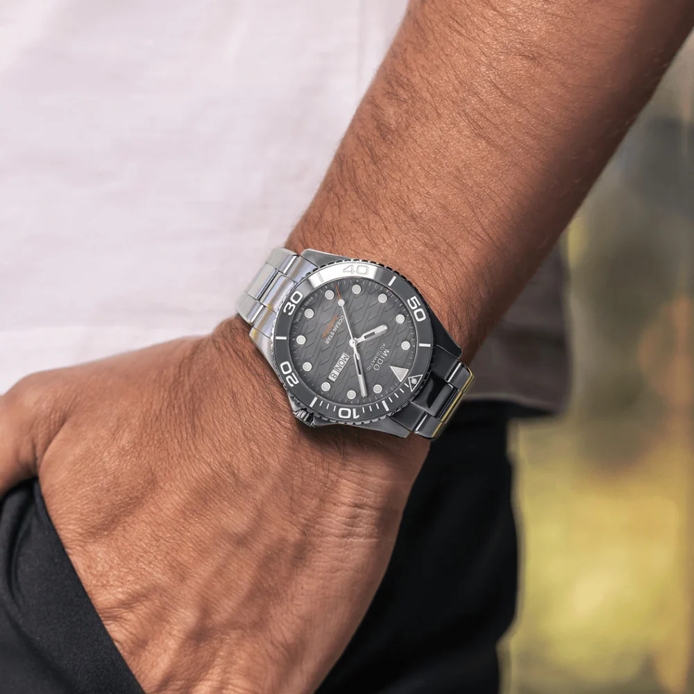 Ocean Star 200C 42.5mm - Grey on Bracelet - Image 2