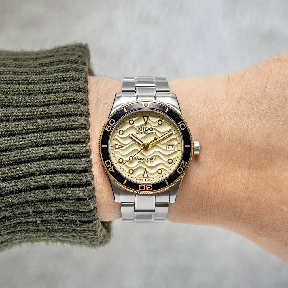Ocean Star Black and Yellow-Gold PVD Bezel 39mm - Champagne on Bracelet - Image 3