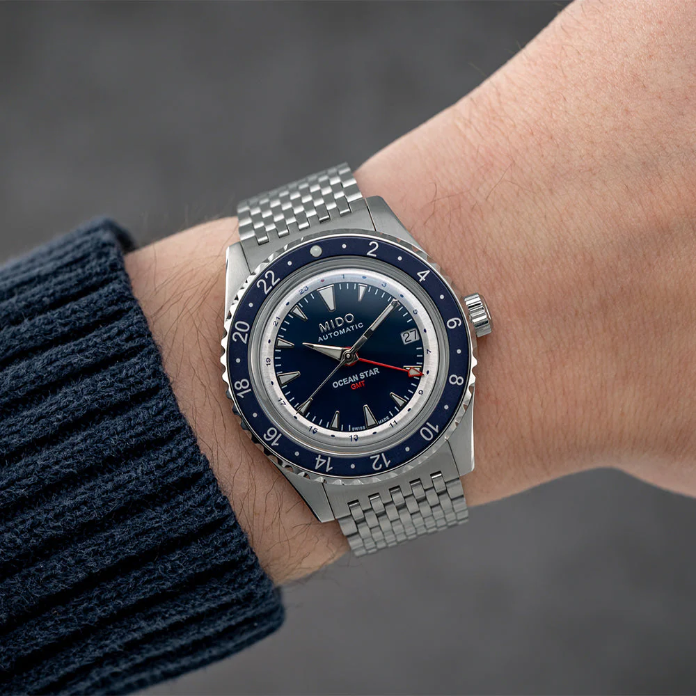 Ocean Star "Shark Tooth" Special Edition GMT 40.5mm - Blue on Bracelet w/ Additional Fabric Strap - Image 3