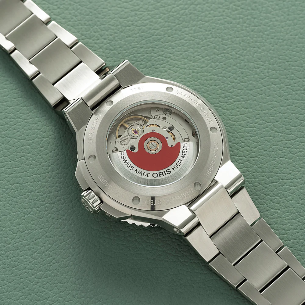 Oris Aquis Date 41.5mm - Green on Bracelet - Image 5