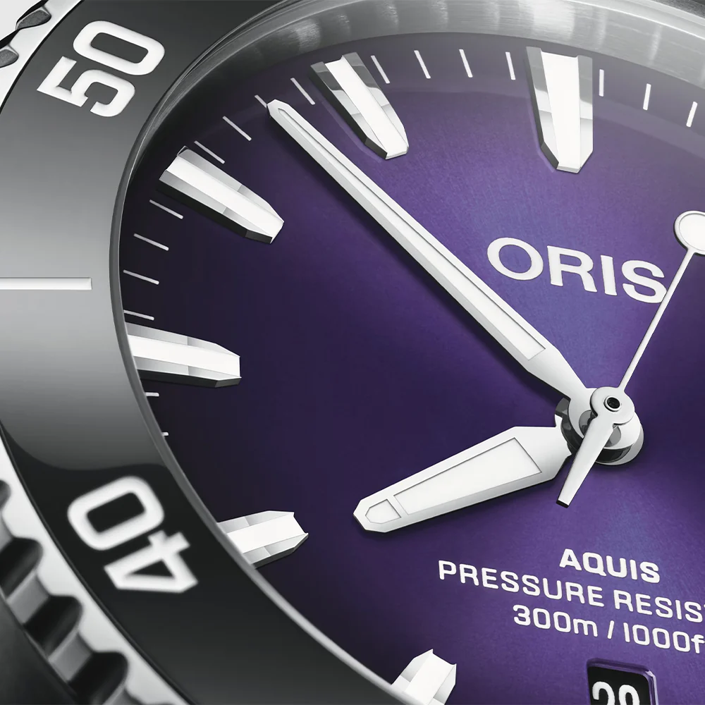 Aquis Date Tungsten Bezel "Berries" Edition 43.5mm - Purple on Bracelet - Image 3