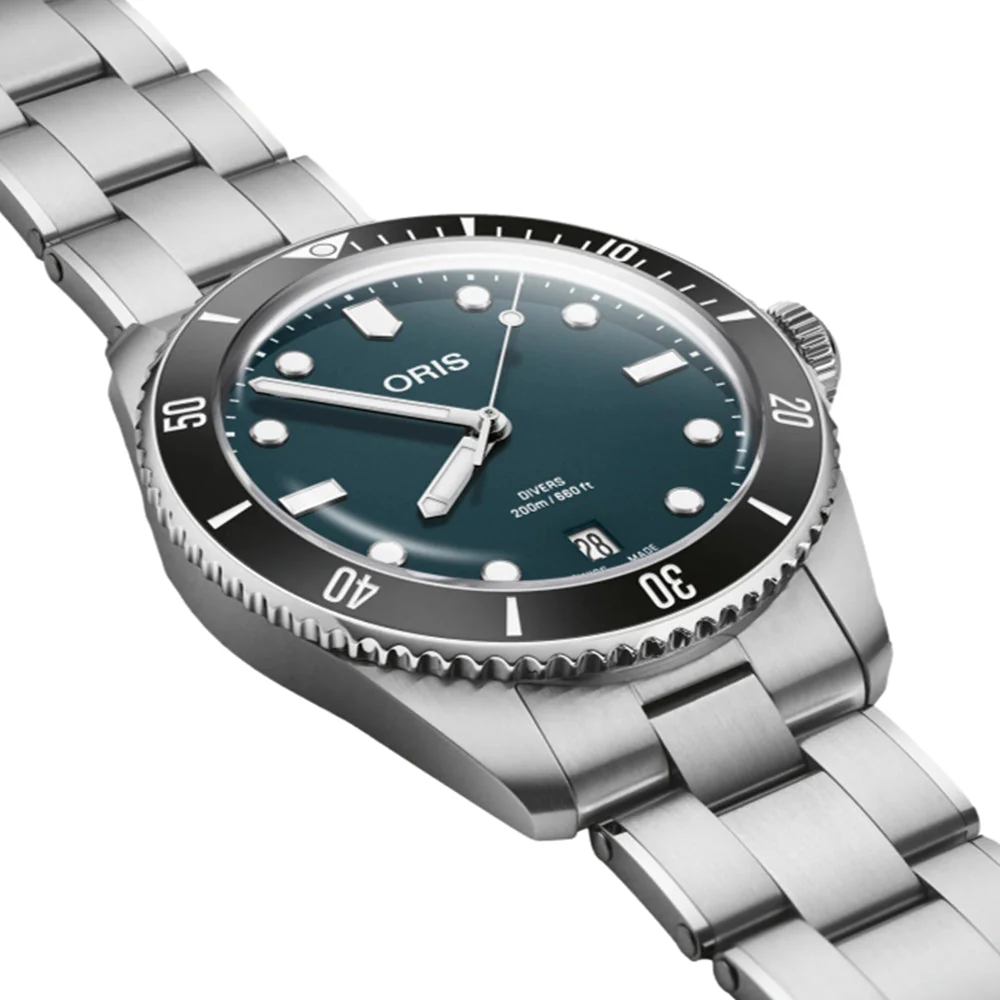 Divers Date 39mm - Blue on Bracelet - Image 2