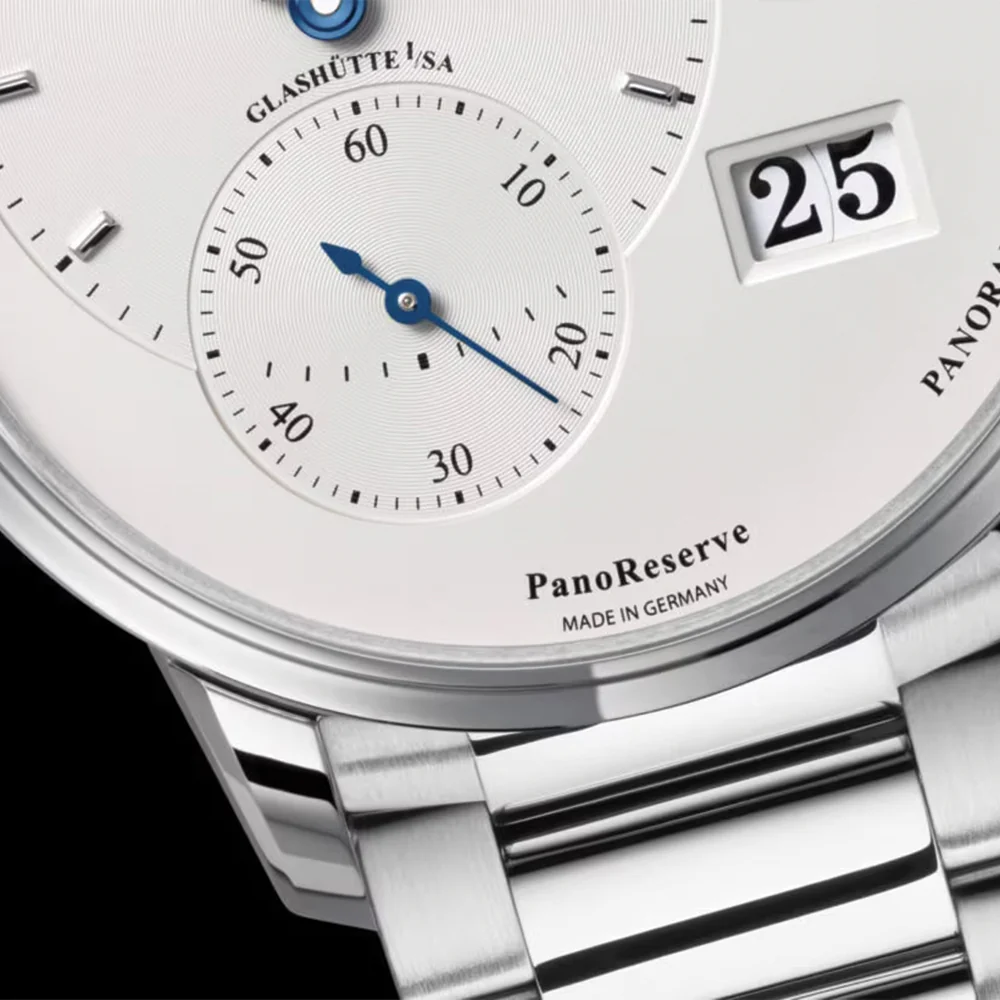 PanoReserve 40mm - Silver on Strap - Image 4