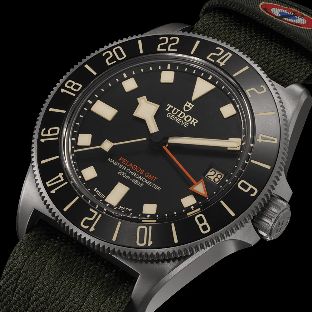 Pelagos FXD GMT Titanium 42mm - Black on Fabric Strap - Image 6