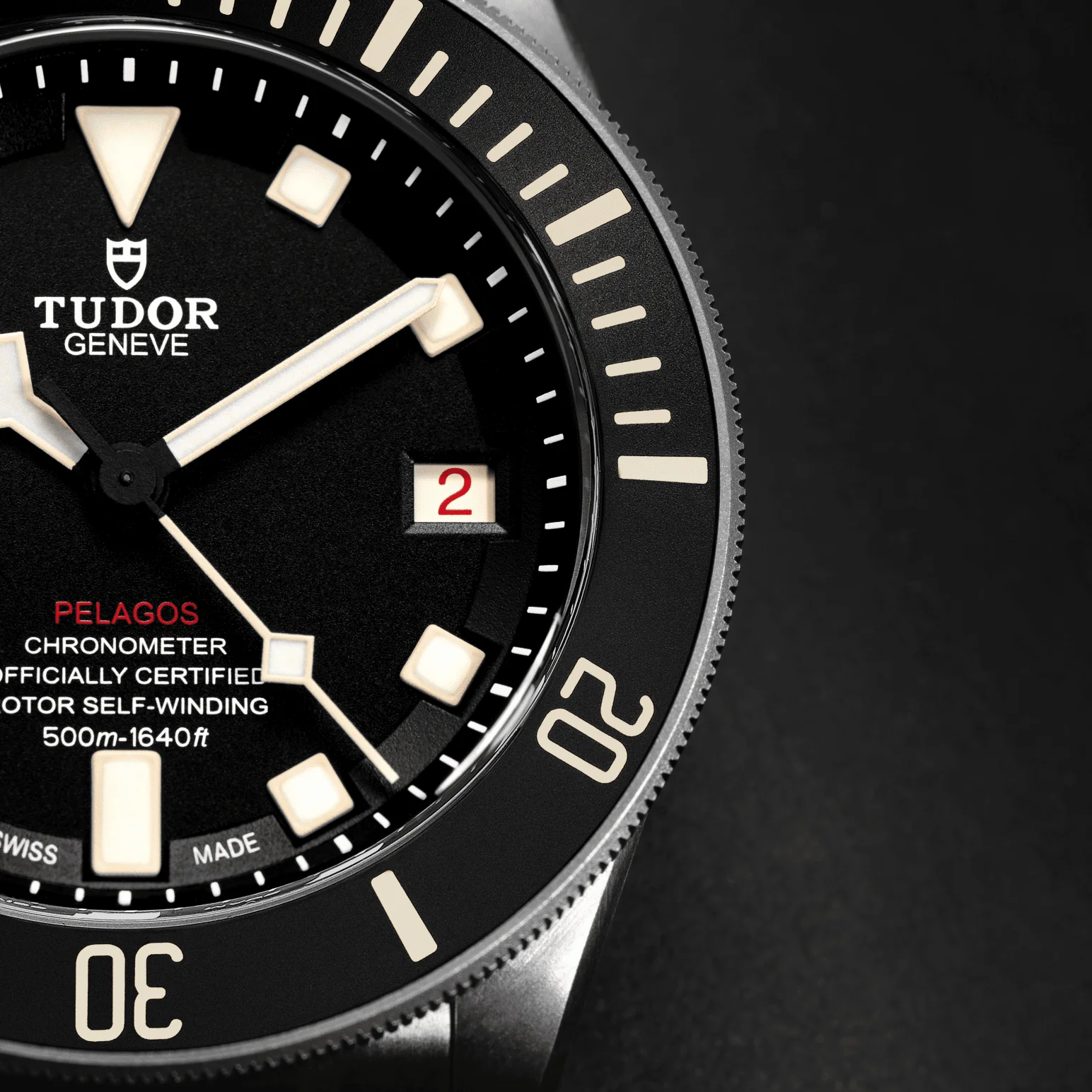 Pelagos LHD Titanium 42mm - Black on Bracelet w/ Extra Rubber Strap - Image 5