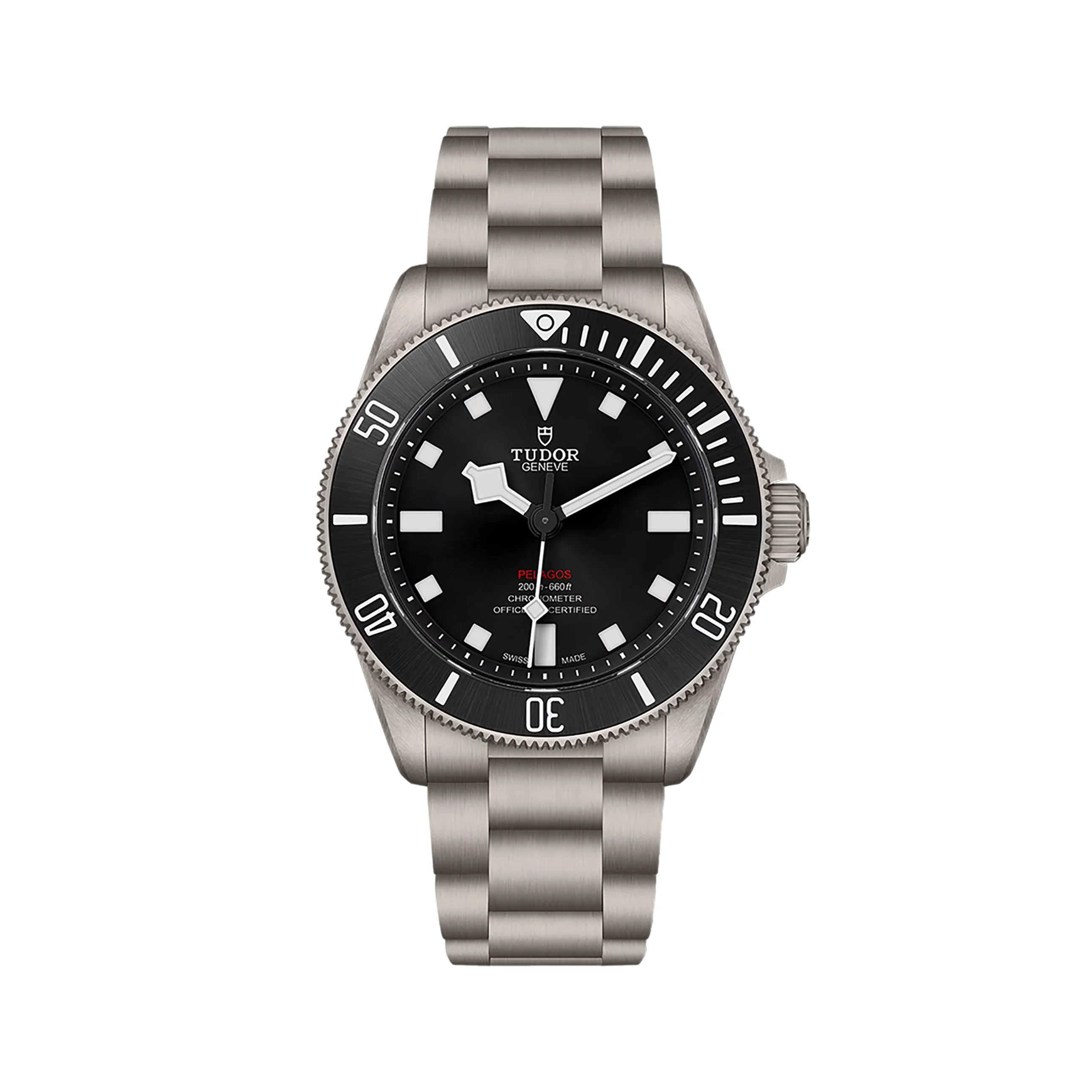 Pelagos Titanium 39mm - Black on Bracelet w/ Extra Rubber Strap