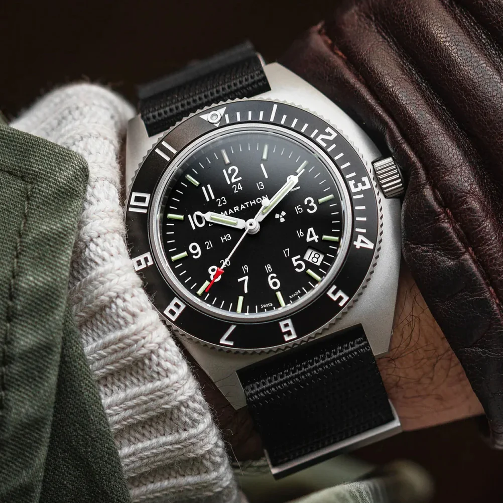 Pilot's Navigator with Date & Tritium 41mm - Black on Nylon Strap - Image 3