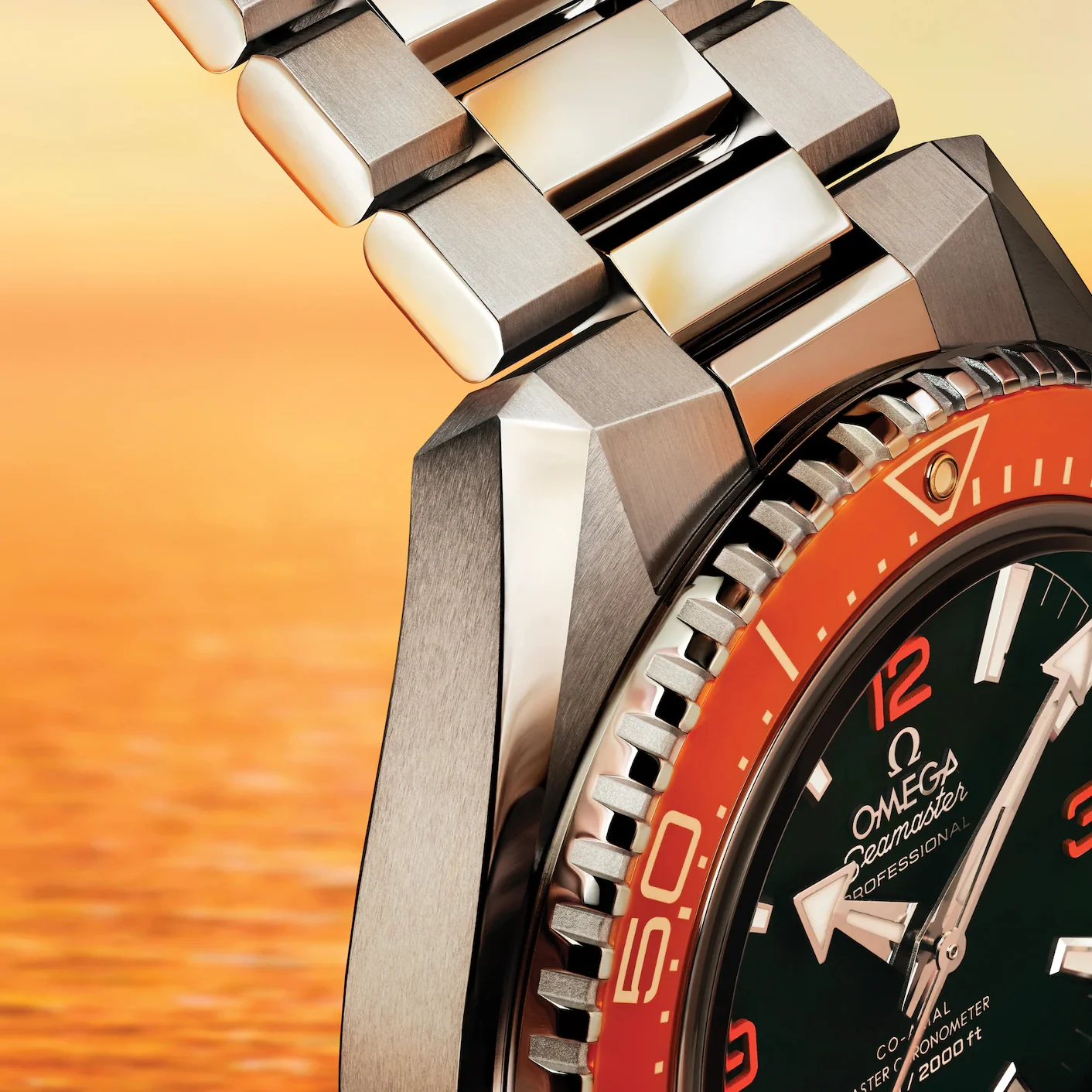 Seamaster Planet Ocean 600M 42mm - Black and Orange on Bracelet - Image 6