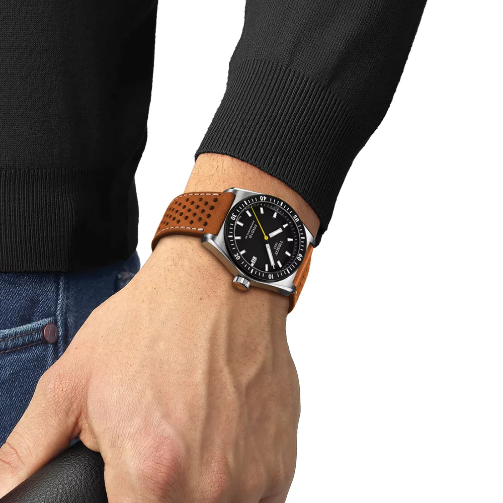 PR516 Powermatic 80 38mm - Black on Leather Strap - Image 2