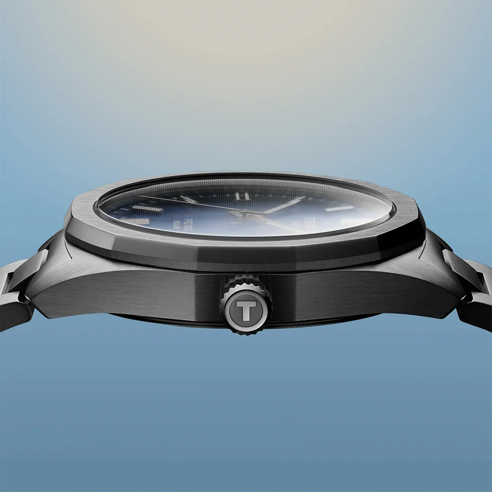 PRC 100 Solar Quartz 39mm - Blue on Bracelet - Image 4