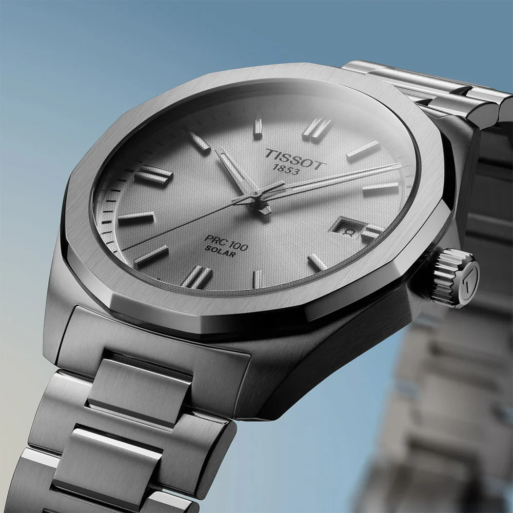 PRC 100 Solar Quartz 39mm - Silver on Bracelet - Image 3