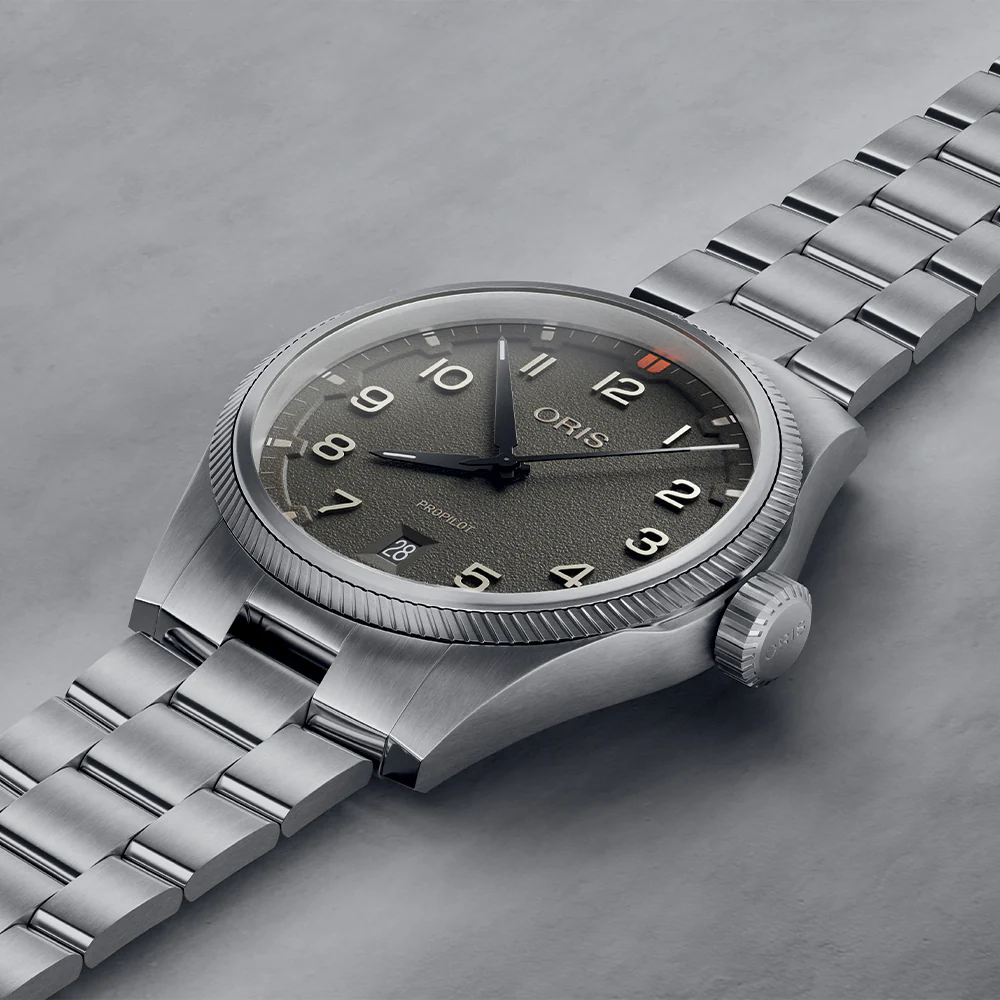 ProPilot Date 41mm - Moss Green on Bracelet - Image 2
