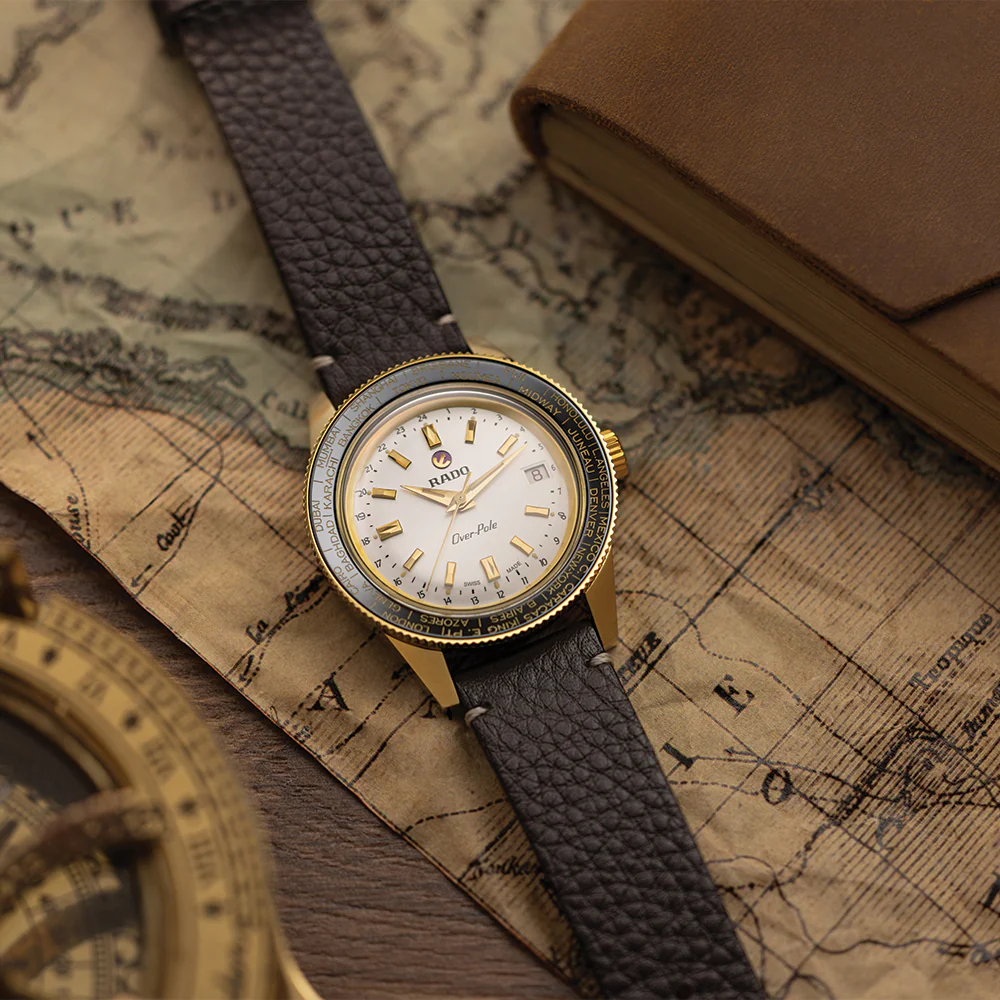 Captain Cook Over-Pole Limited Edition 39mm - Silver on Bracelet and Leather Strap - Image 2
