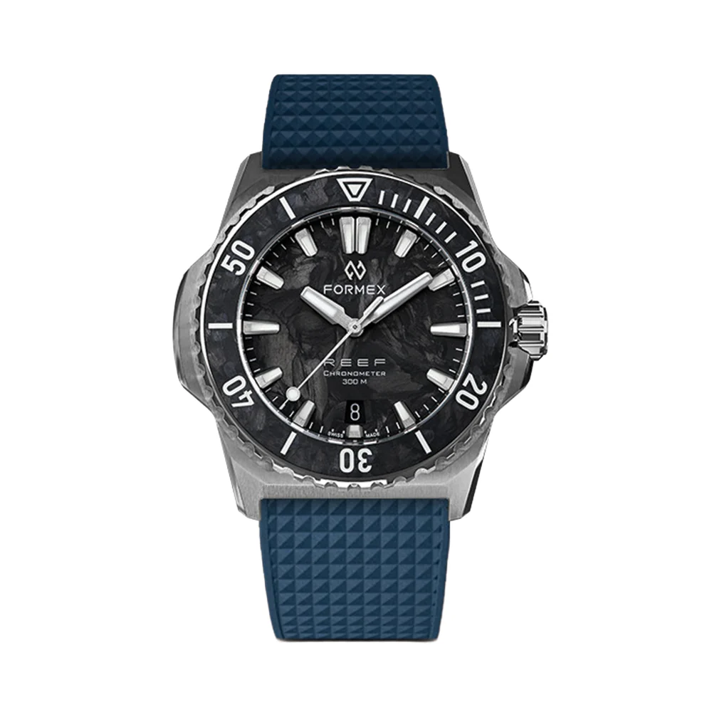 REEF Automatic COSC 300M Forged Carbon 39.5mm - Black on Bracelet - Image 17