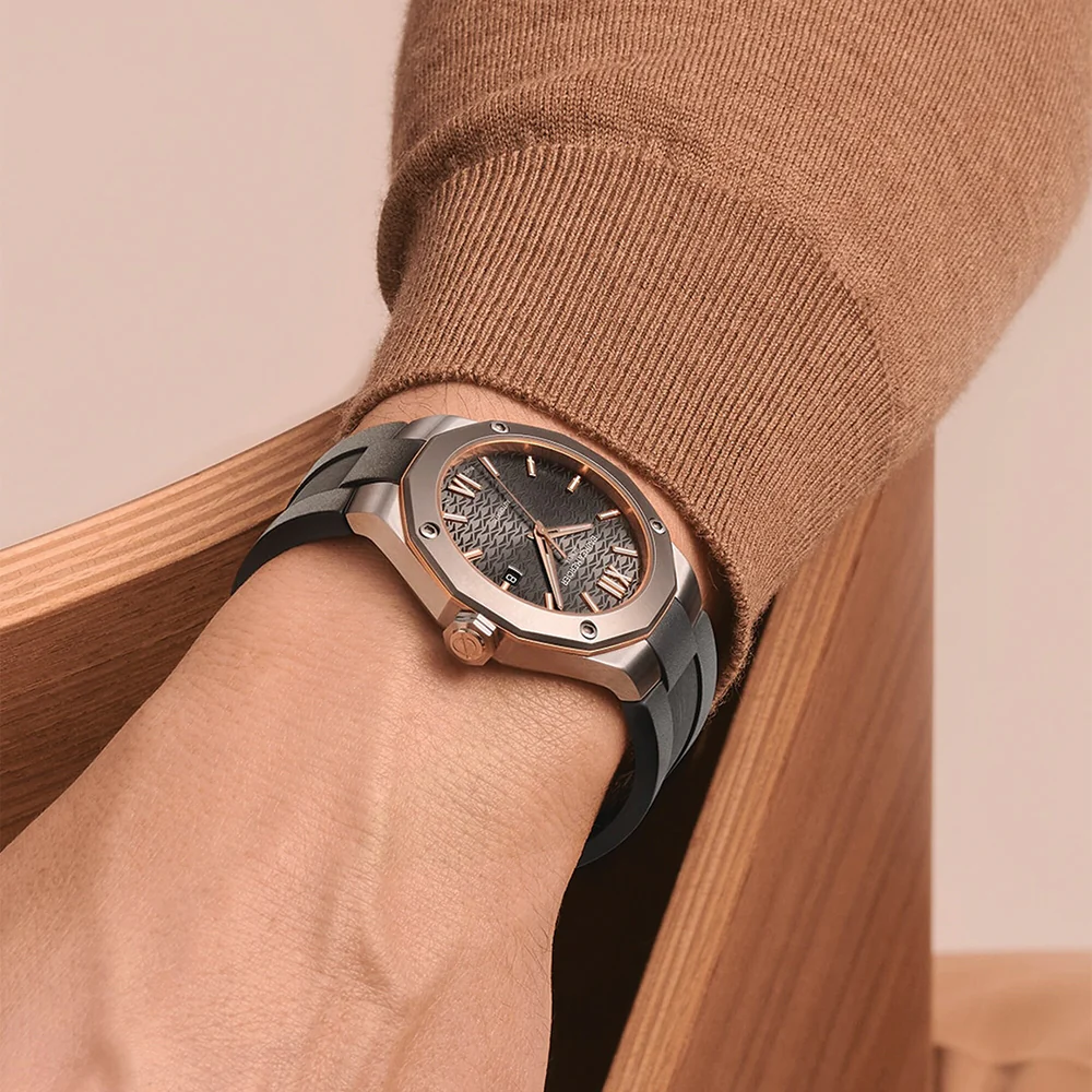 Riviera 10660 Titanium 42mm - Grey on Rubber Strap - Image 3