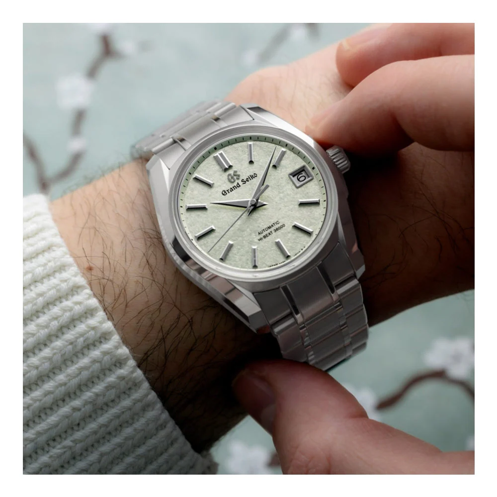SBGH343 Heritage Hi-Beat 36000 38mm - Green on Bracelet - Image 3