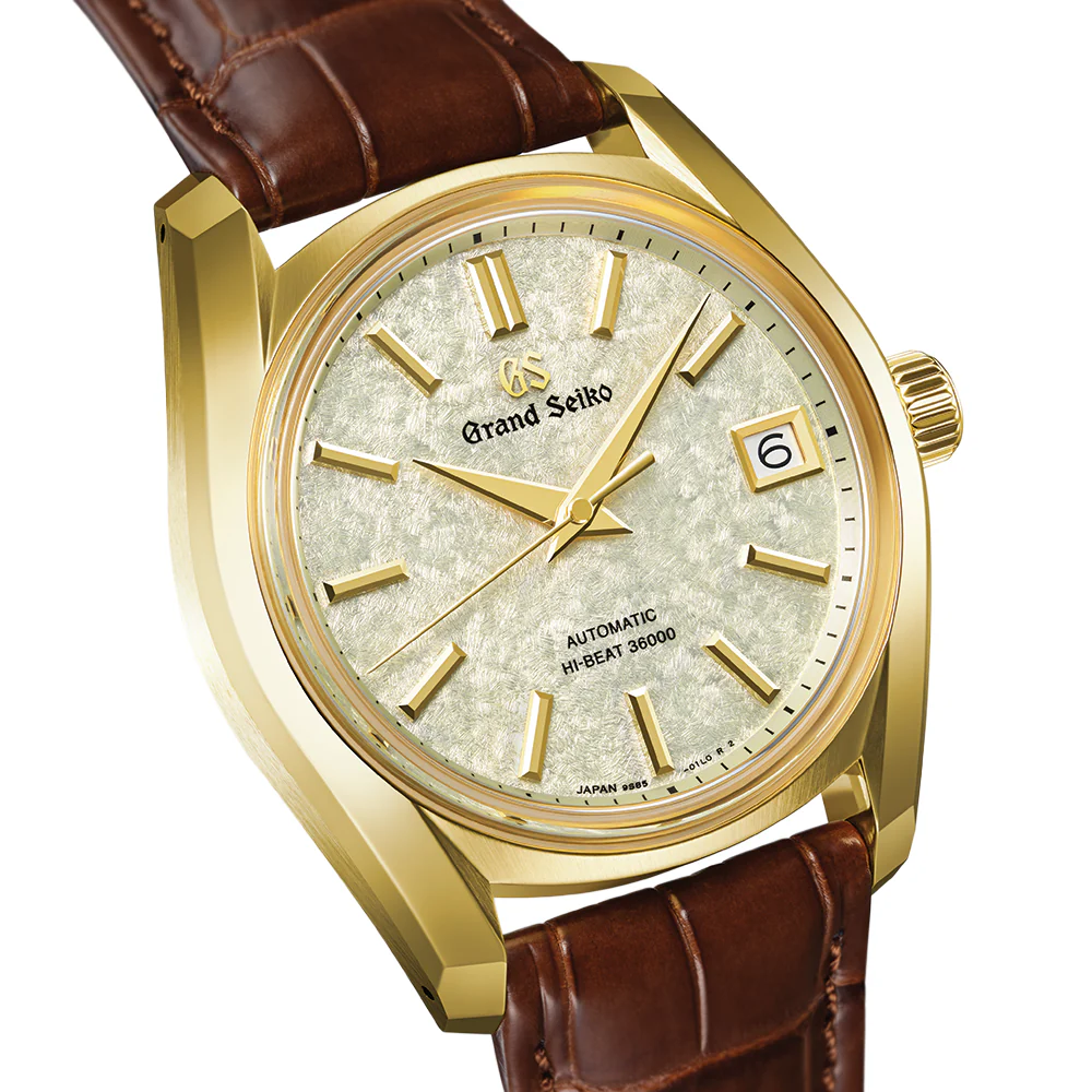 SBGH376 Heritage Hi-Beat 18K Yellow Gold 38mm - Green on Leather Strap - Image 4