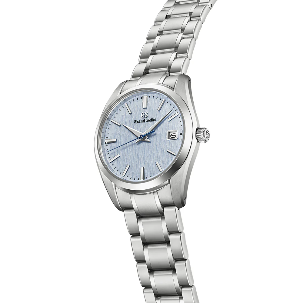 SBGX357 Heritage Quartz 37mm - Light Blue on Bracelet - Image 4