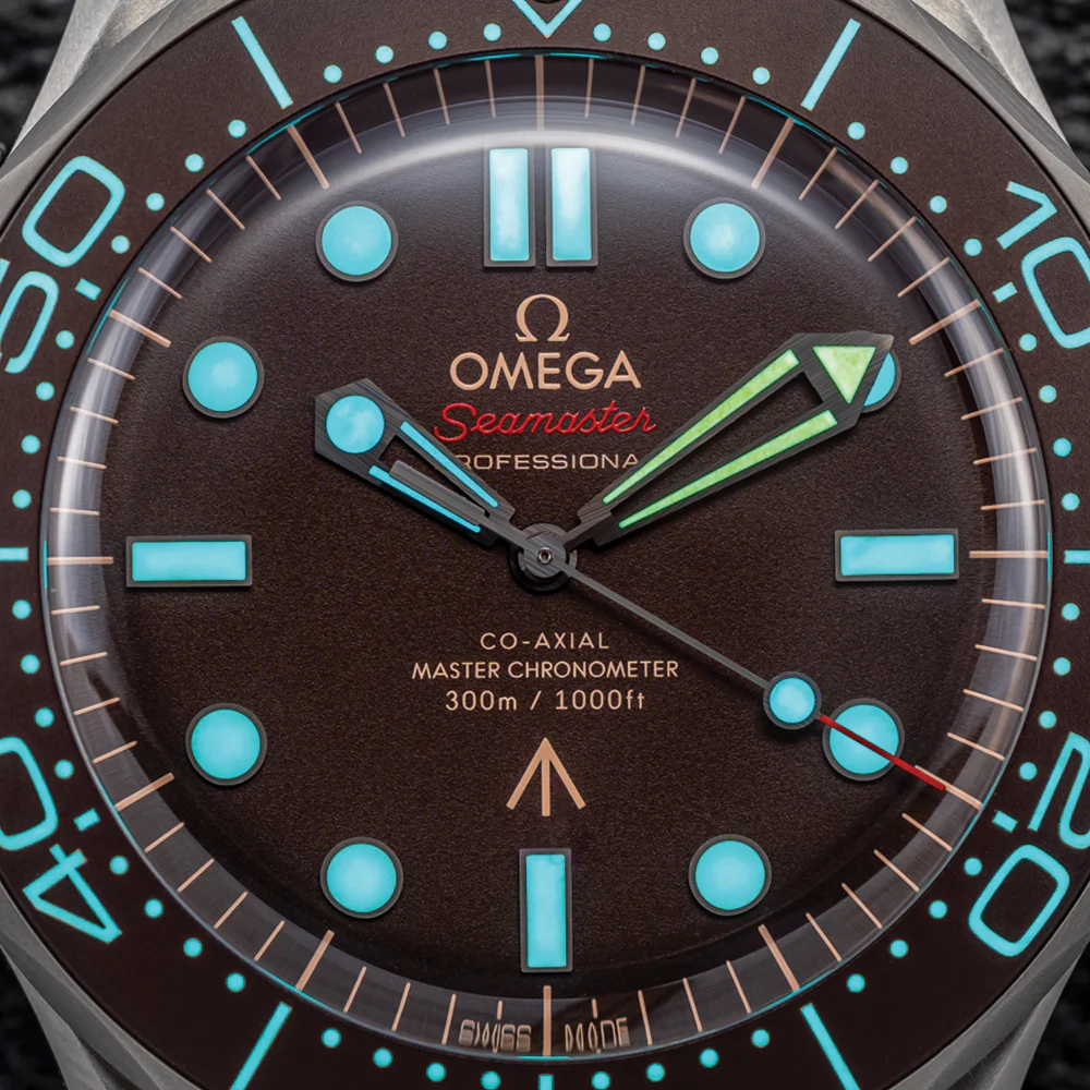 Seamaster Diver 300M 007 Edition Titanium 42mm - Brown on Bracelet - Image 5