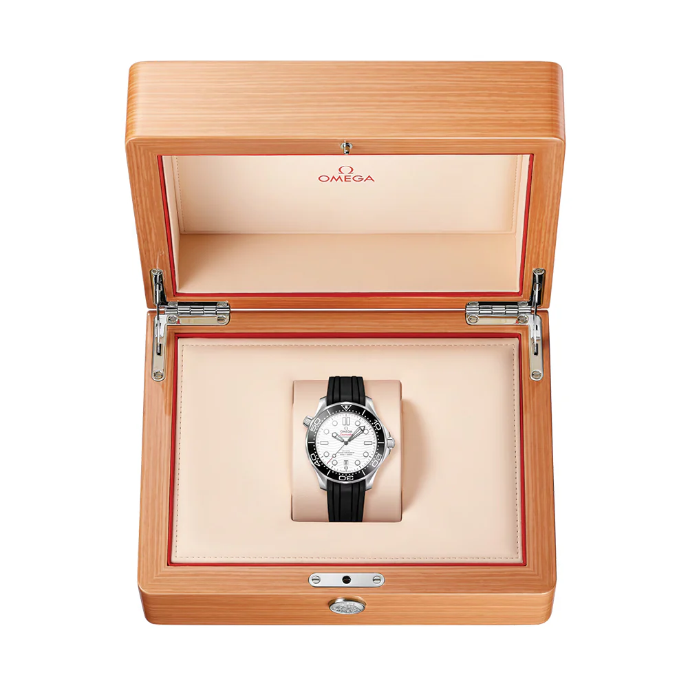 Seamaster Diver 300M 42mm - White on Rubber Strap - Image 6