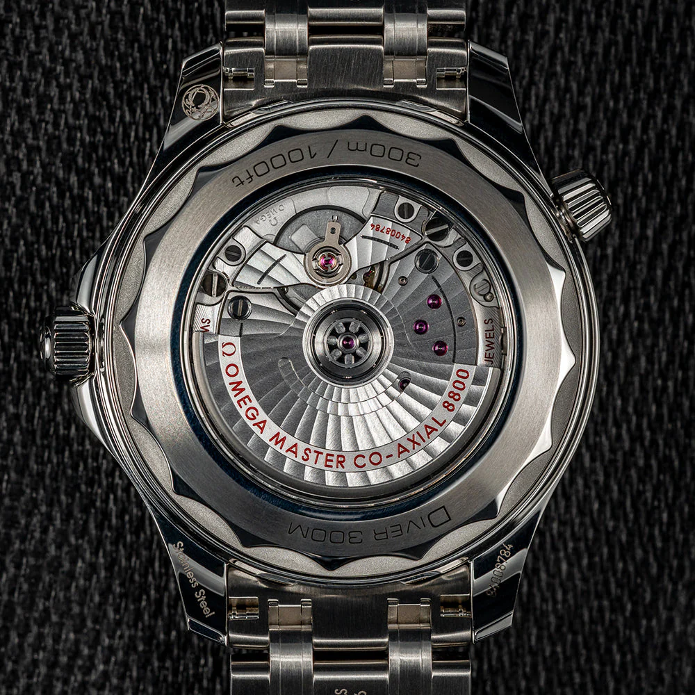 Seamaster Diver 300M 42mm - White on Bracelet - Image 10