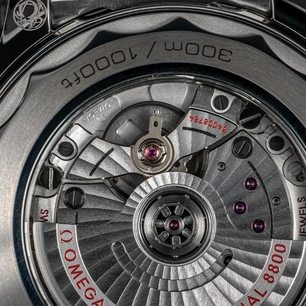 Seamaster Diver 300M 42mm - White on Bracelet - Image 11