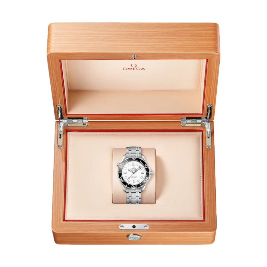 Seamaster Diver 300M 42mm - White on Bracelet - Image 16