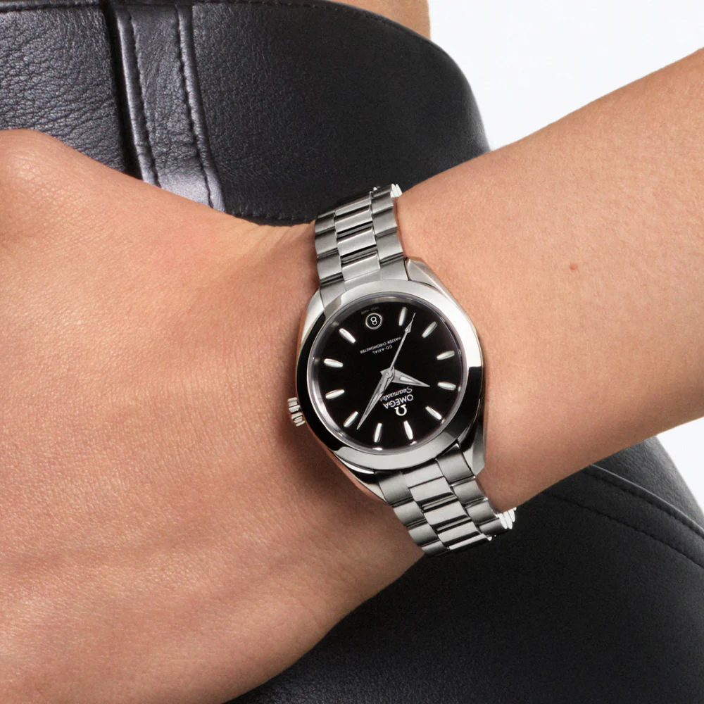 Seamaster Aqua Terra 150M 30mm - Black on Bracelet - Image 2