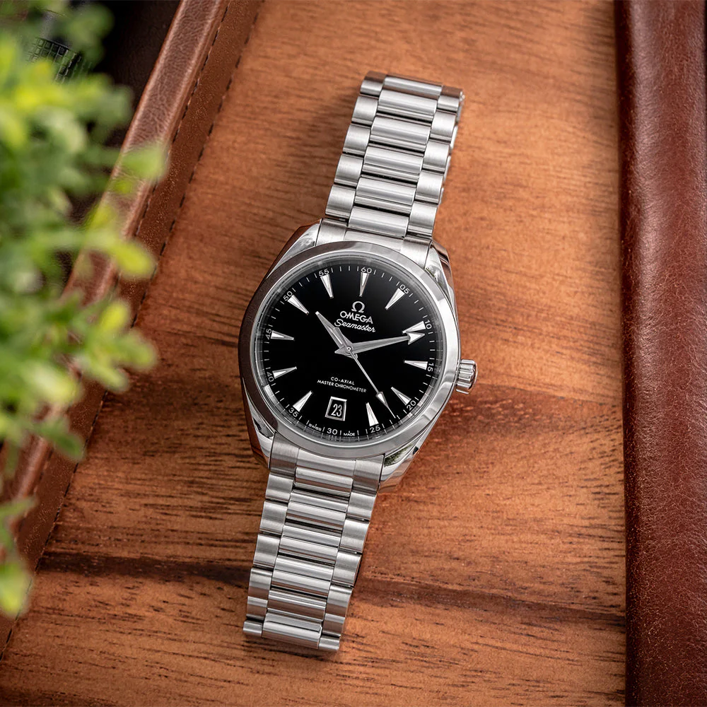 Seamaster Aqua Terra 150M 38mm - Lacquered Black on Bracelet - Image 2