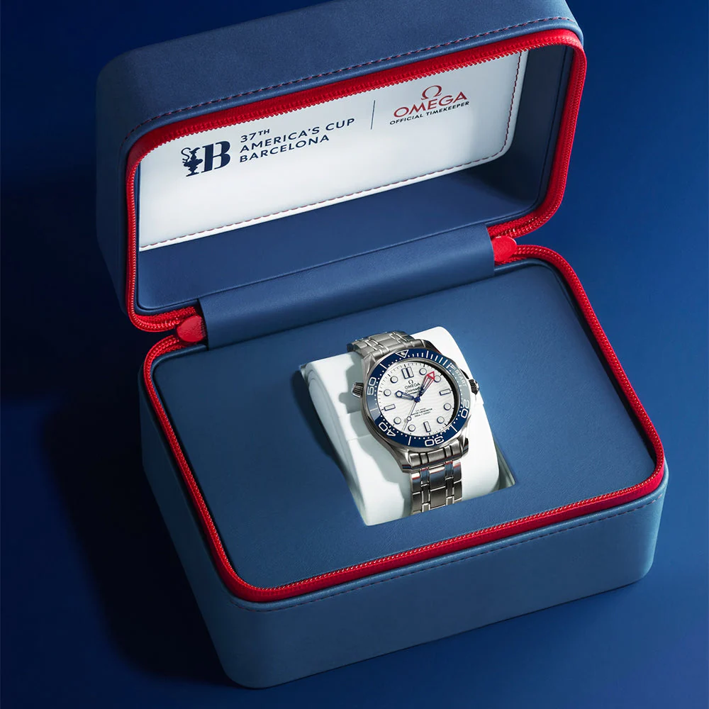 Seamaster Diver 300M America's Cup 42mm - White on Bracelet - Image 6