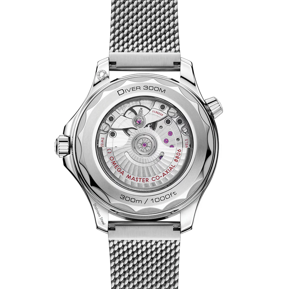 Seamaster Diver 300M 42mm - Black on Mesh Bracelet - Image 5