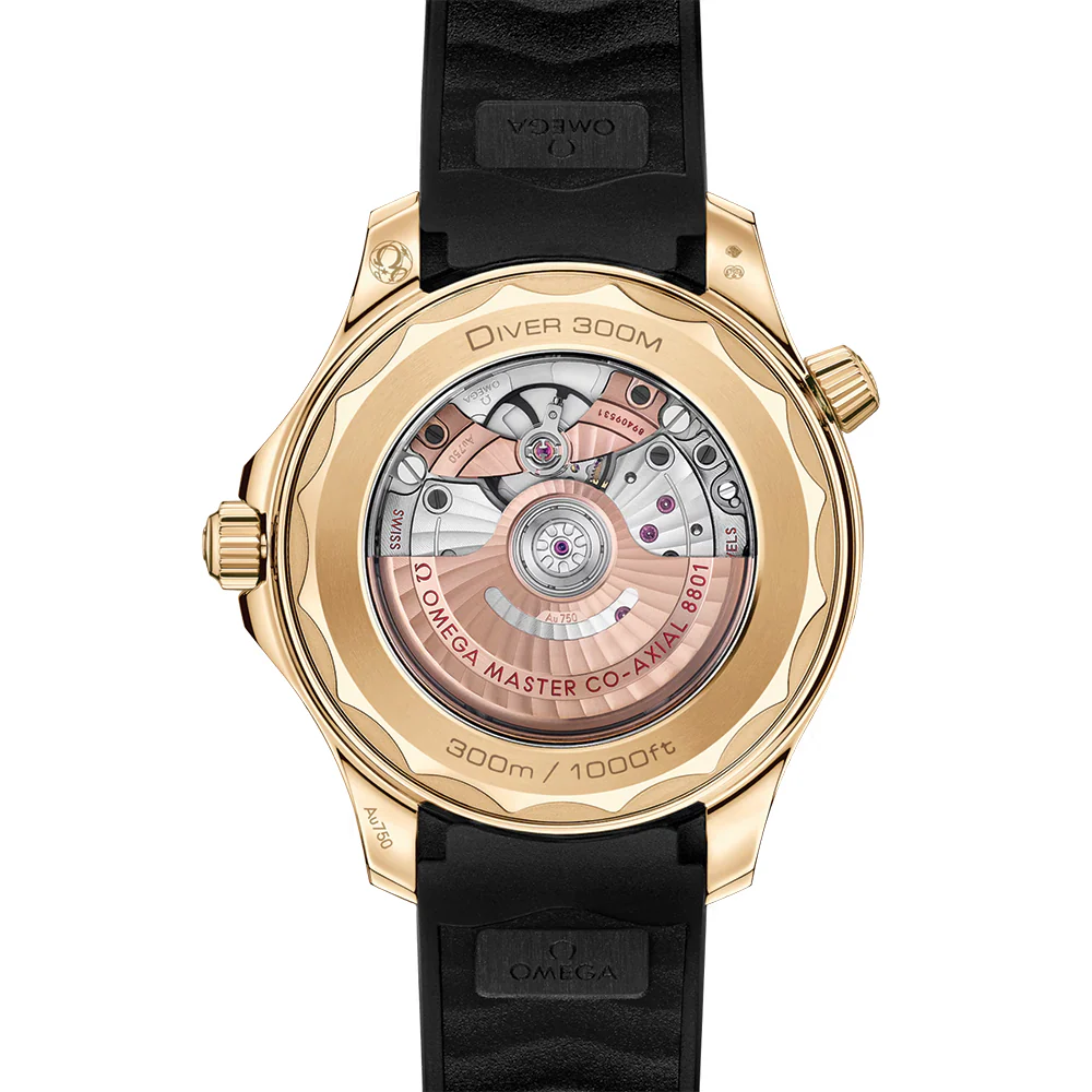 Seamaster Diver 300M Moonshine™ Gold 42mm - Black on Rubber Strap - Image 3
