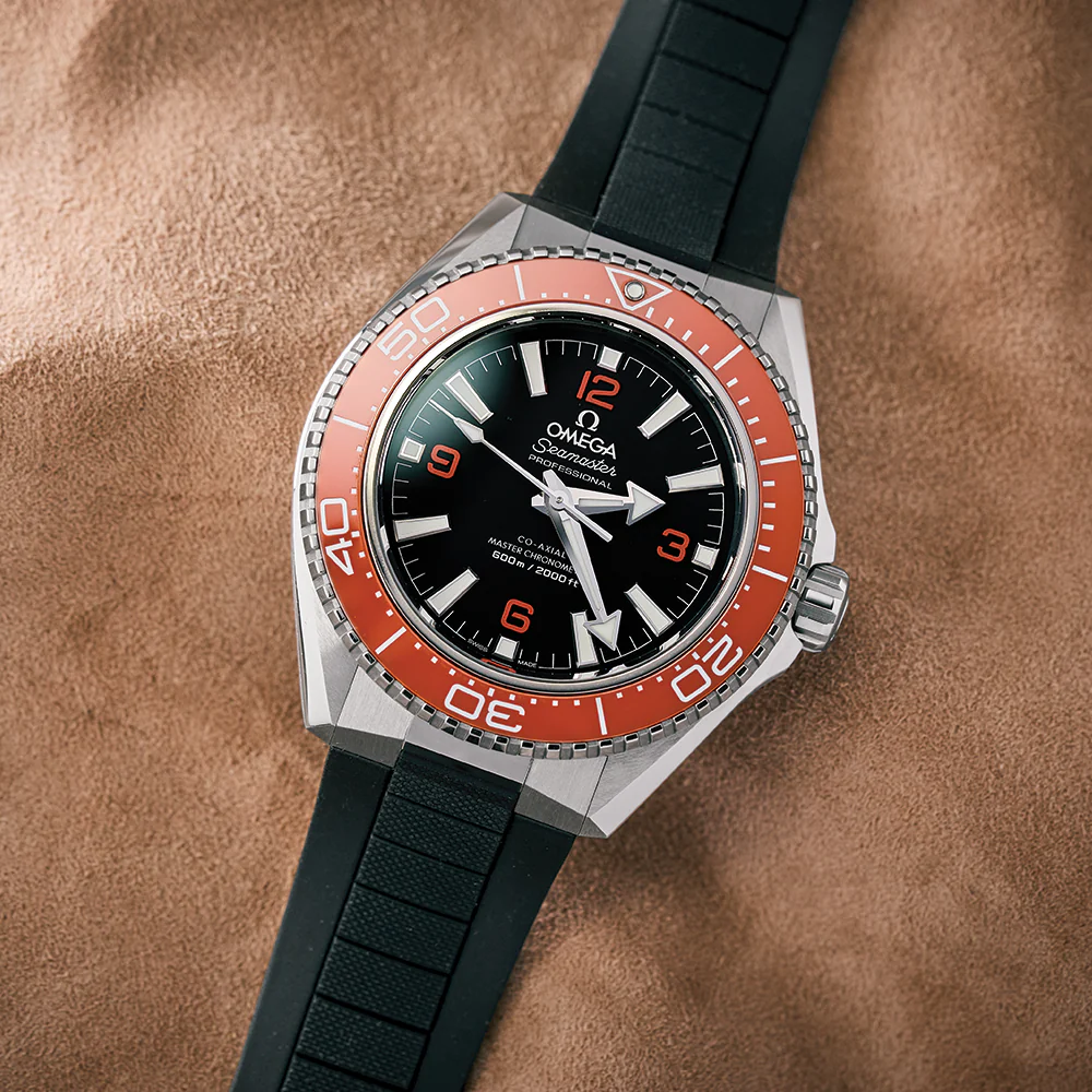 Seamaster Planet Ocean 600M 42mm - Black and Orange on Black Rubber Strap - Image 2