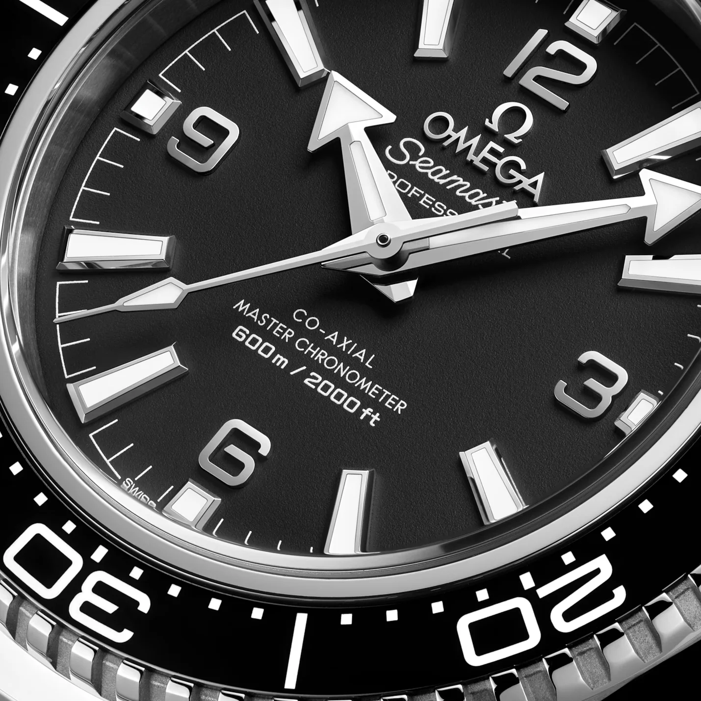 Seamaster Planet Ocean 600M 42mm - Black on Rubber Strap - Image 4