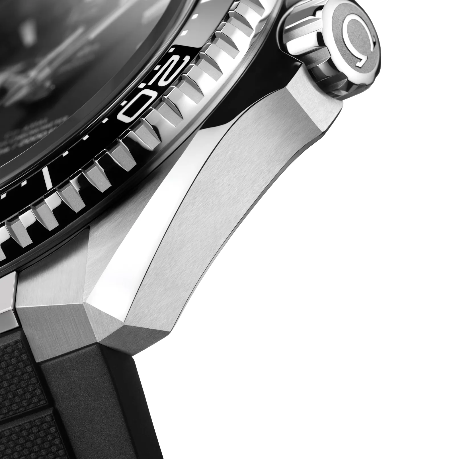 Seamaster Planet Ocean 600M 42mm - Black on Rubber Strap - Image 5