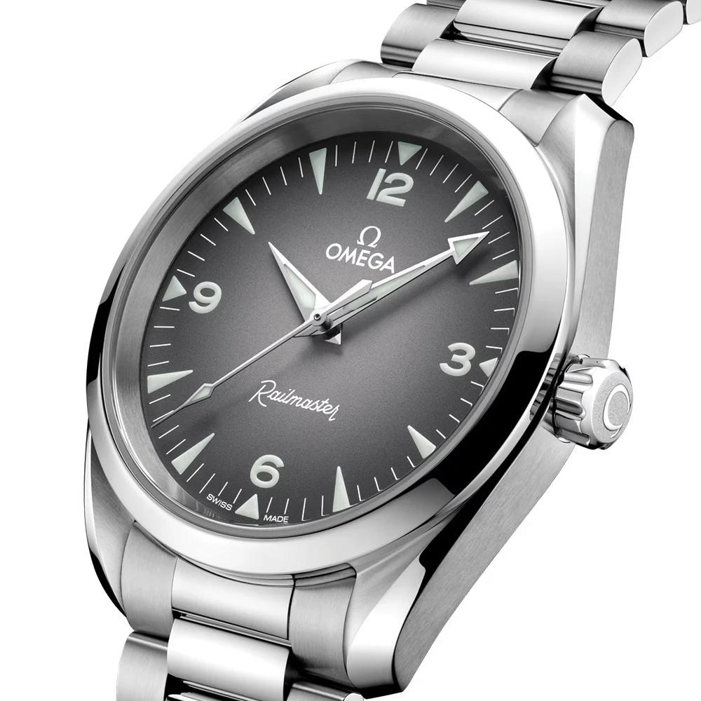 Seamaster Railmaster 38mm - Grey on Bracelet - Image 3